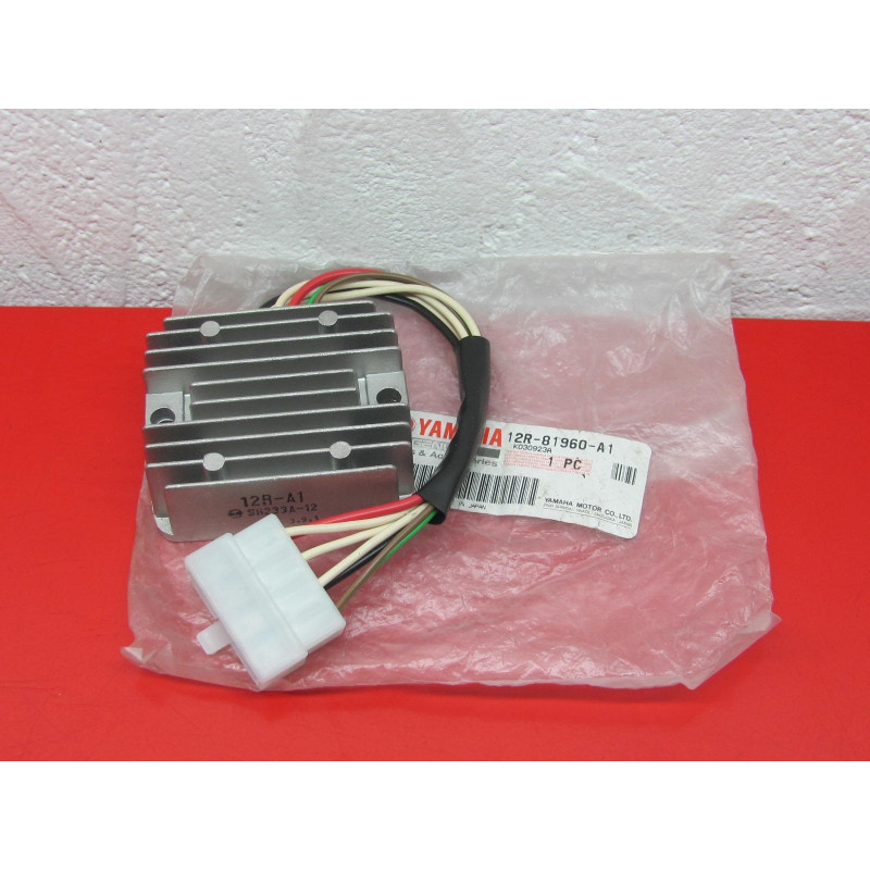 REGULATEUR REDRESSEUR YAMAHA XJ900F
