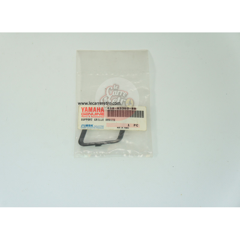 SUPPORT GRILLE DROITE YAMAHA BOOSTER